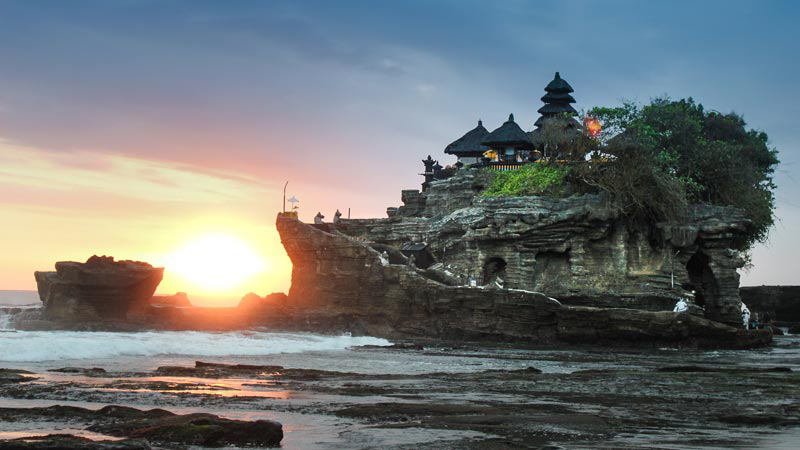 Bali offers a wealth of natural and cultural attractions. Explore Bali's hidden gems and must-see sights with our comprehensive guide to the island's most beautiful places