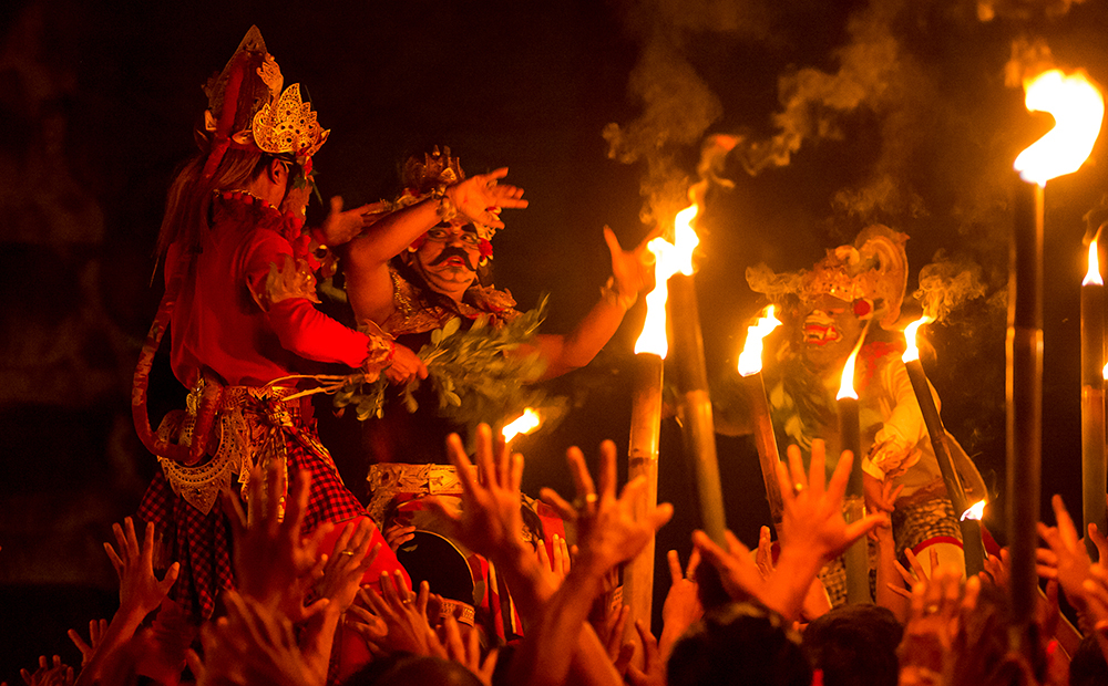 Bali offers a wealth of natural and cultural attractions. Explore Bali's hidden gems and must-see sights with our comprehensive guide to the island's most beautiful places